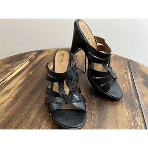 Size 8.5 Black Euro Soft by Sofft Upper leather